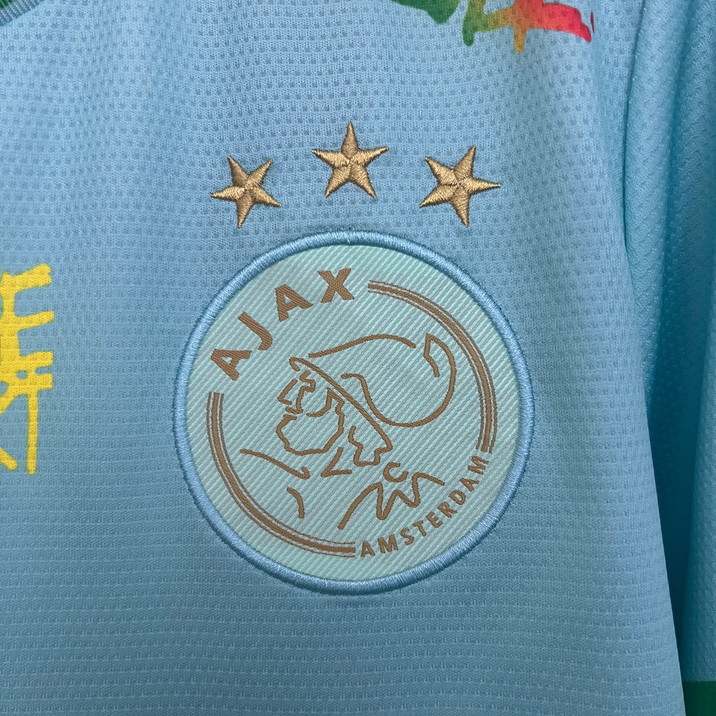 Edición especial para aficionados del Ajax 2025-26