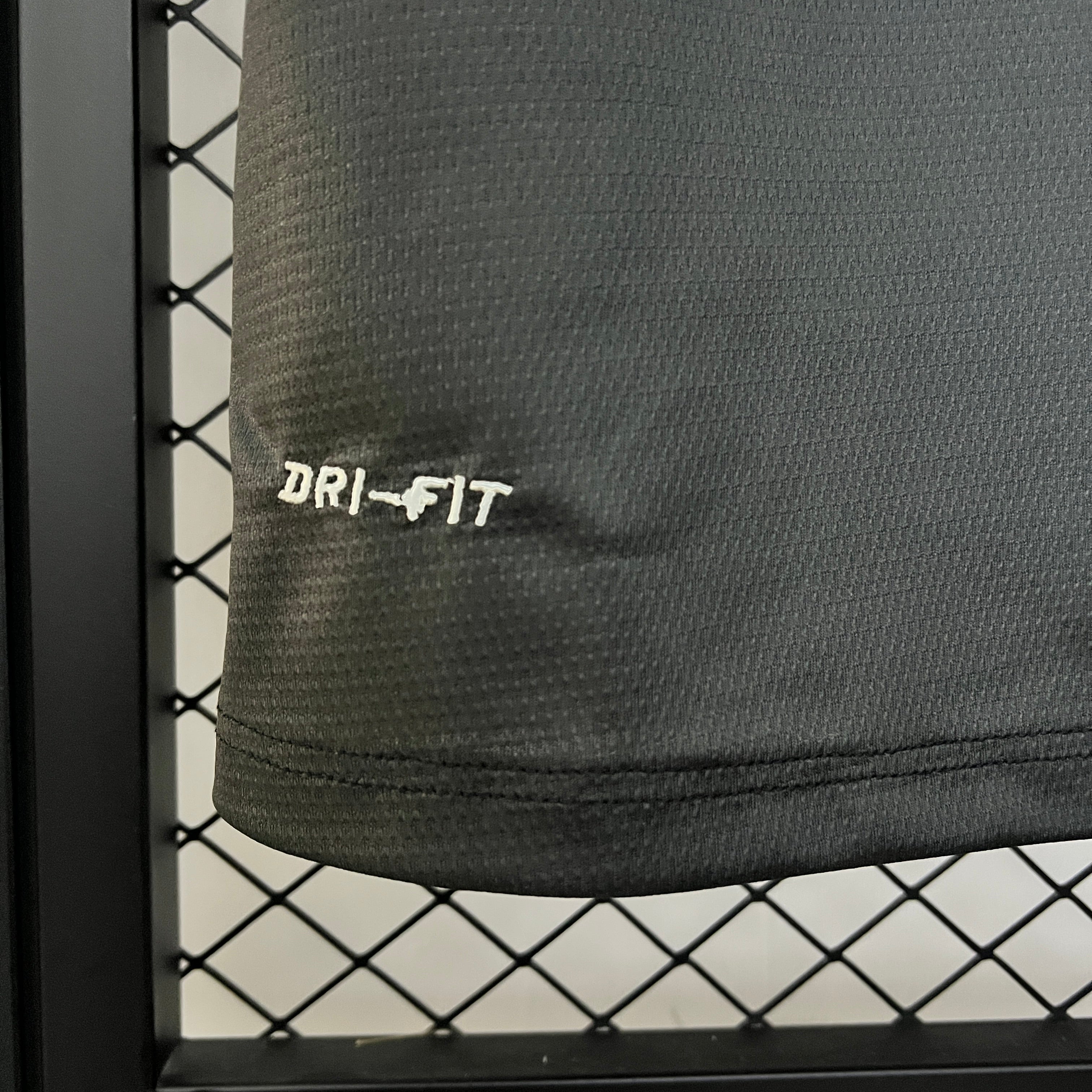 2013-14 Manchester City Away Retro