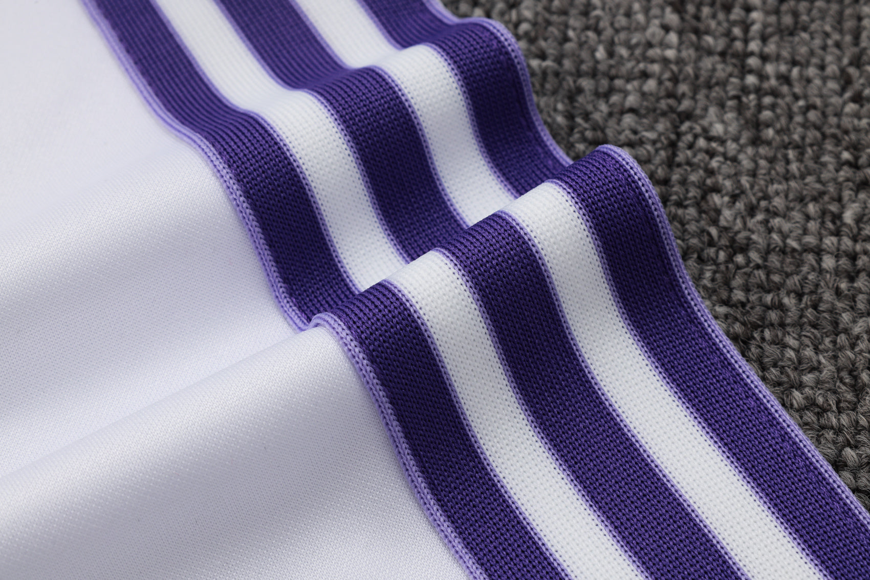 Chándal de entrenamiento especial blanco del Real Madrid 2025-26