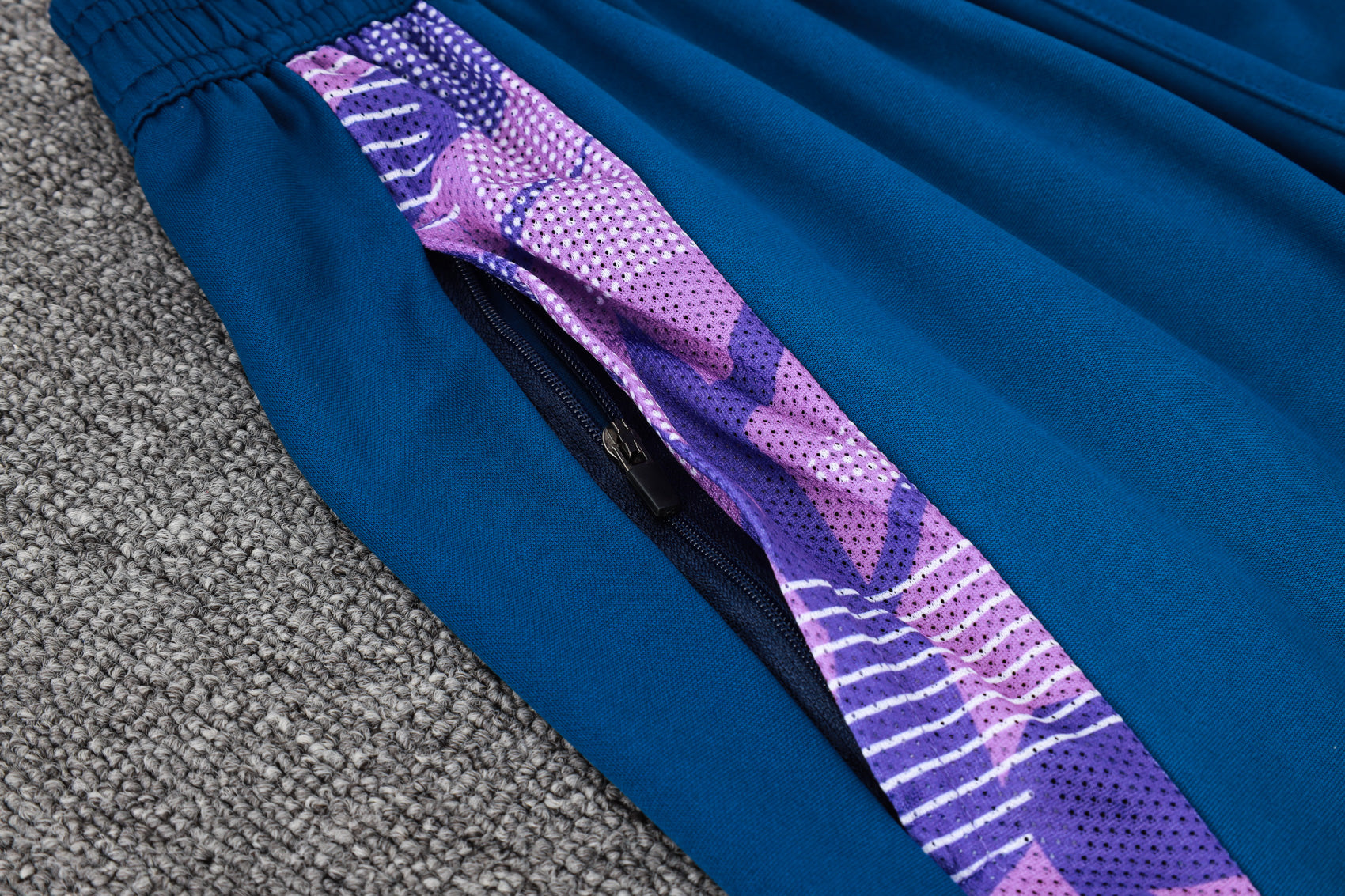 2025-26 Barcelona Speicl Size