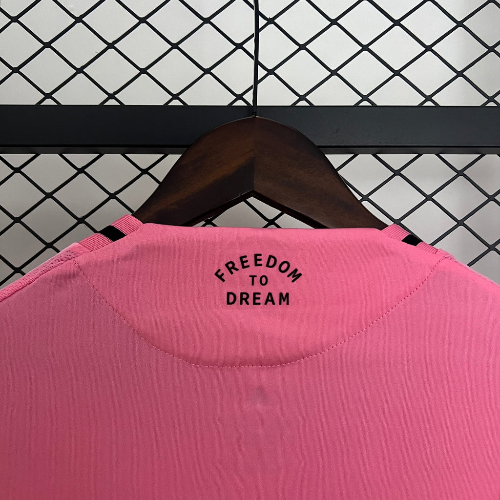 Versión para aficionados del equipo local de Miami 2025-26