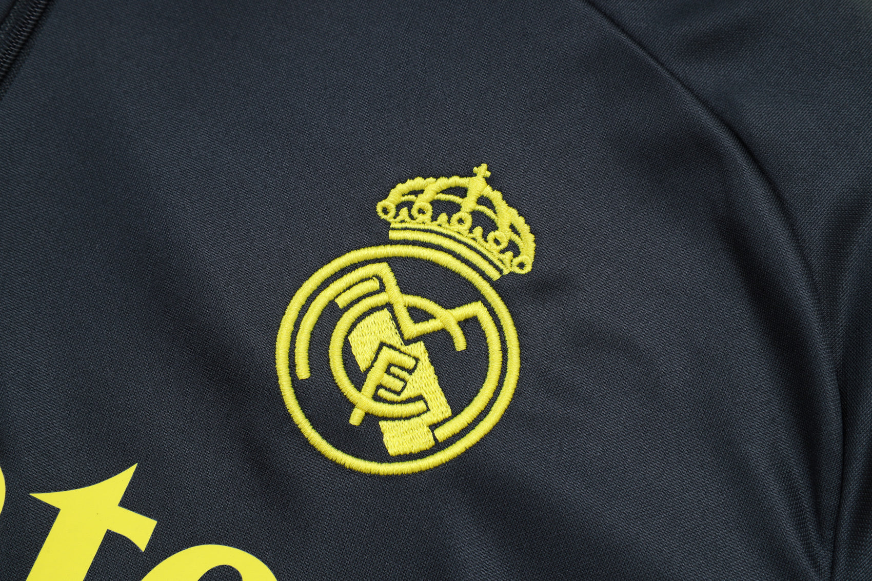 2025-26 Real Madrid Dark gray (yellow sleeves) Training Suit