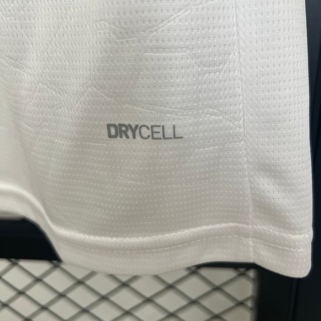 2025-26 Valencia Home