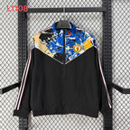 Cortavientos 2026-27 Manchester United colaboración Stone Rose Band