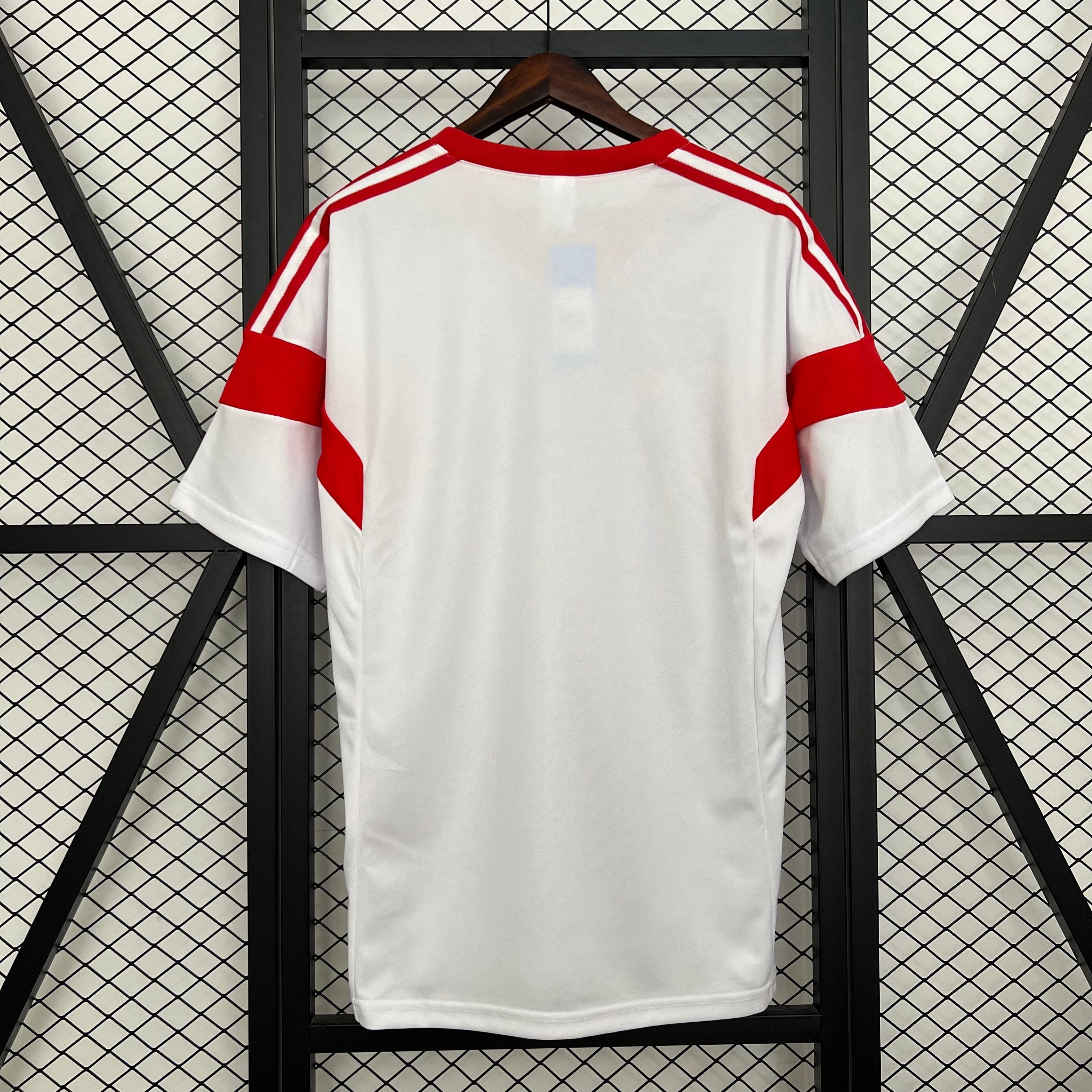 1988 Hamburg White Retro