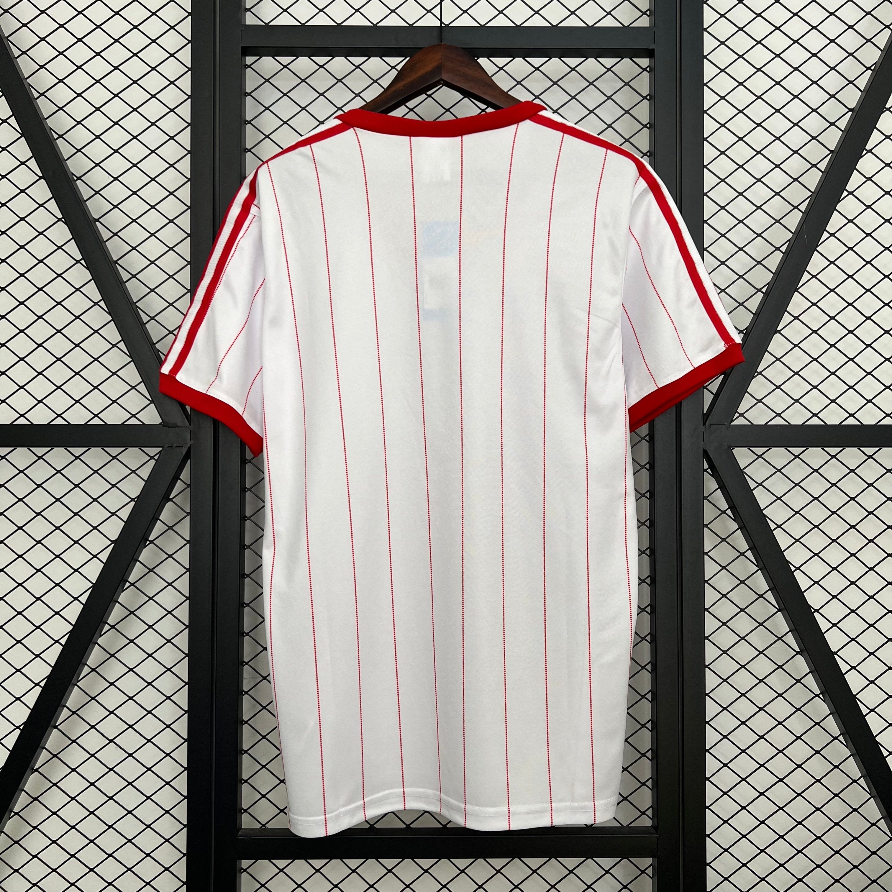 1984 Hamburg White Retro