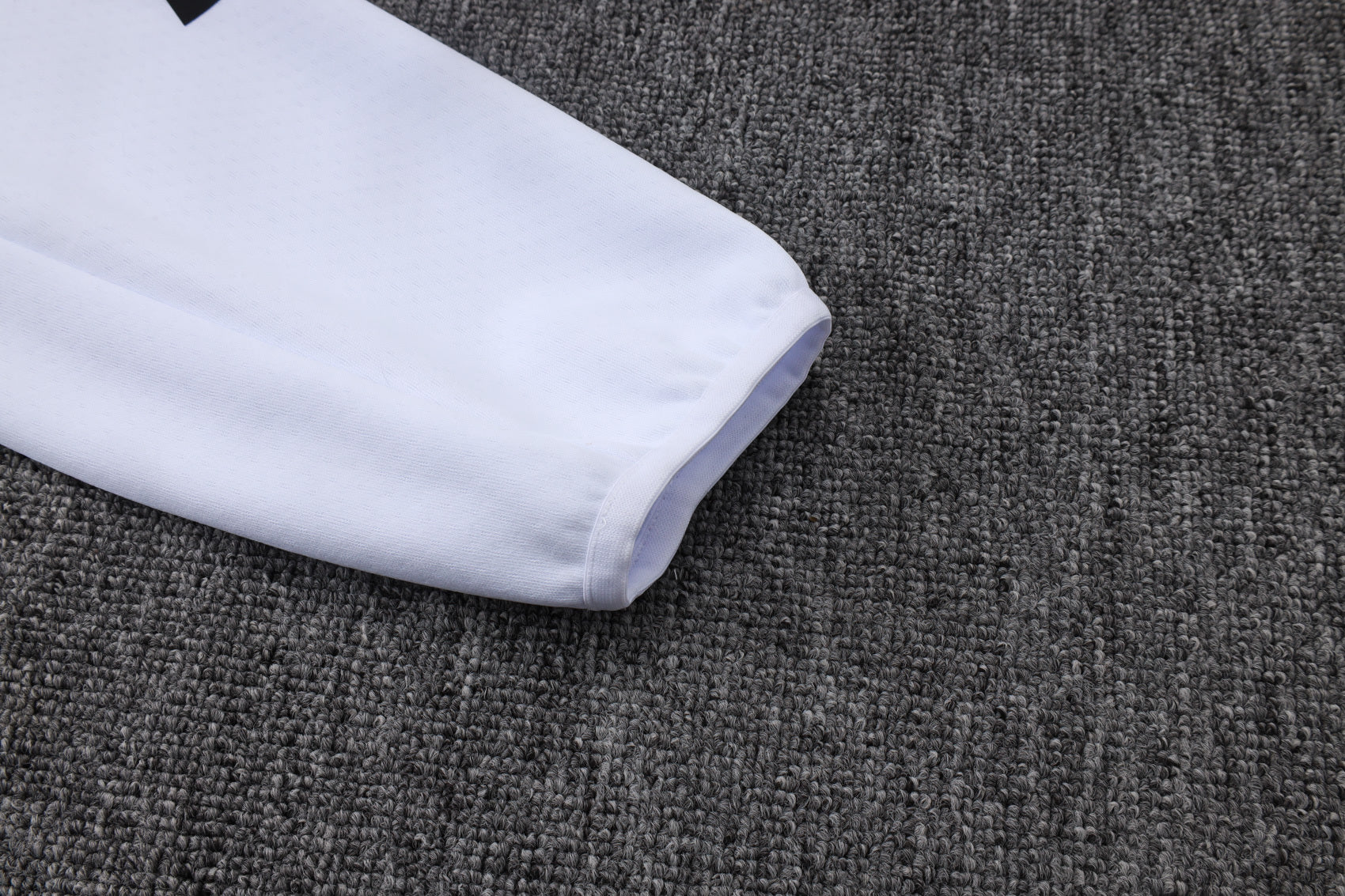 2025-26 Juventus White Long zippered training suit with hood