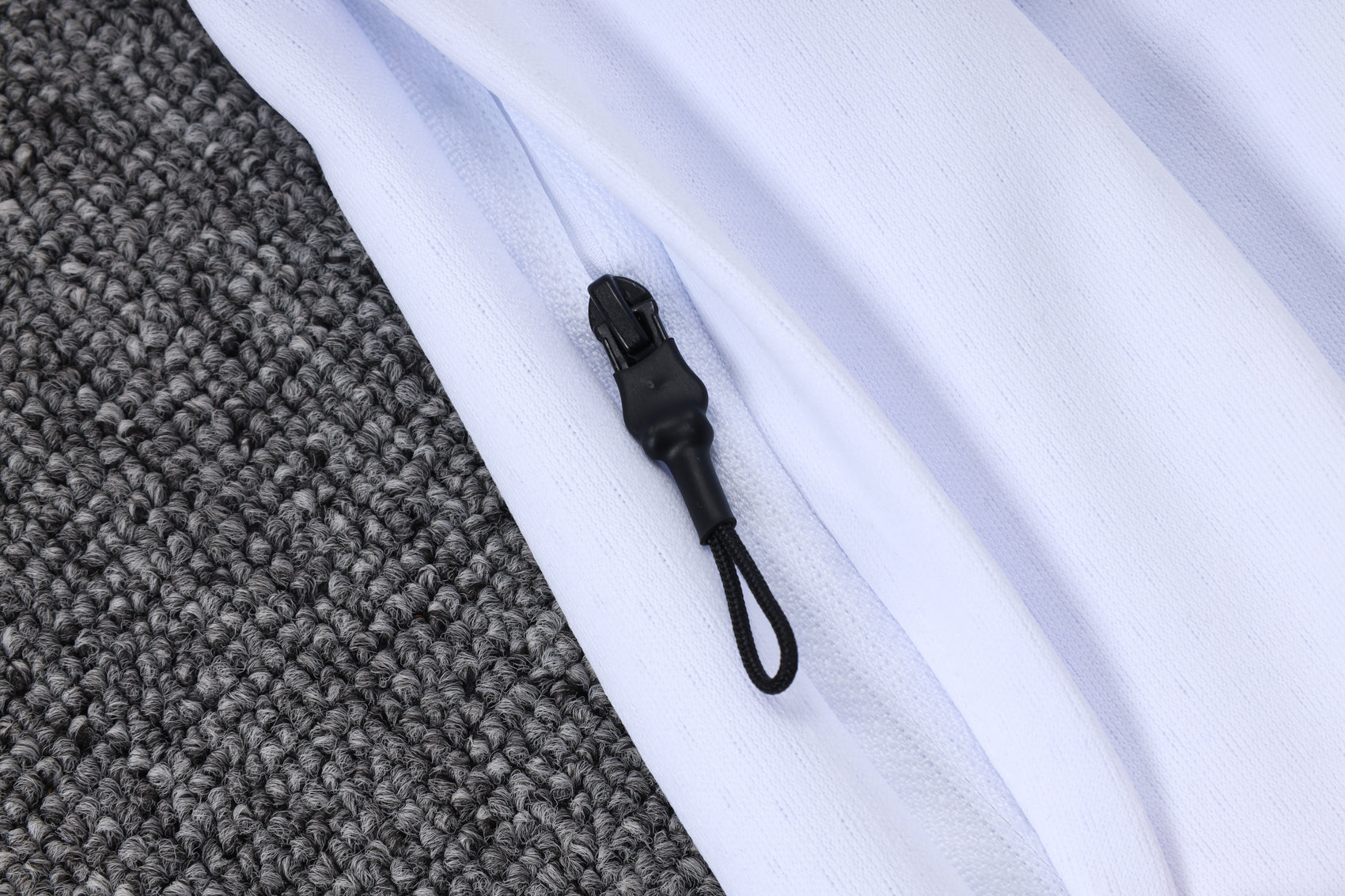 2025-26 Bayern Munich White Long zippered training suit with hood