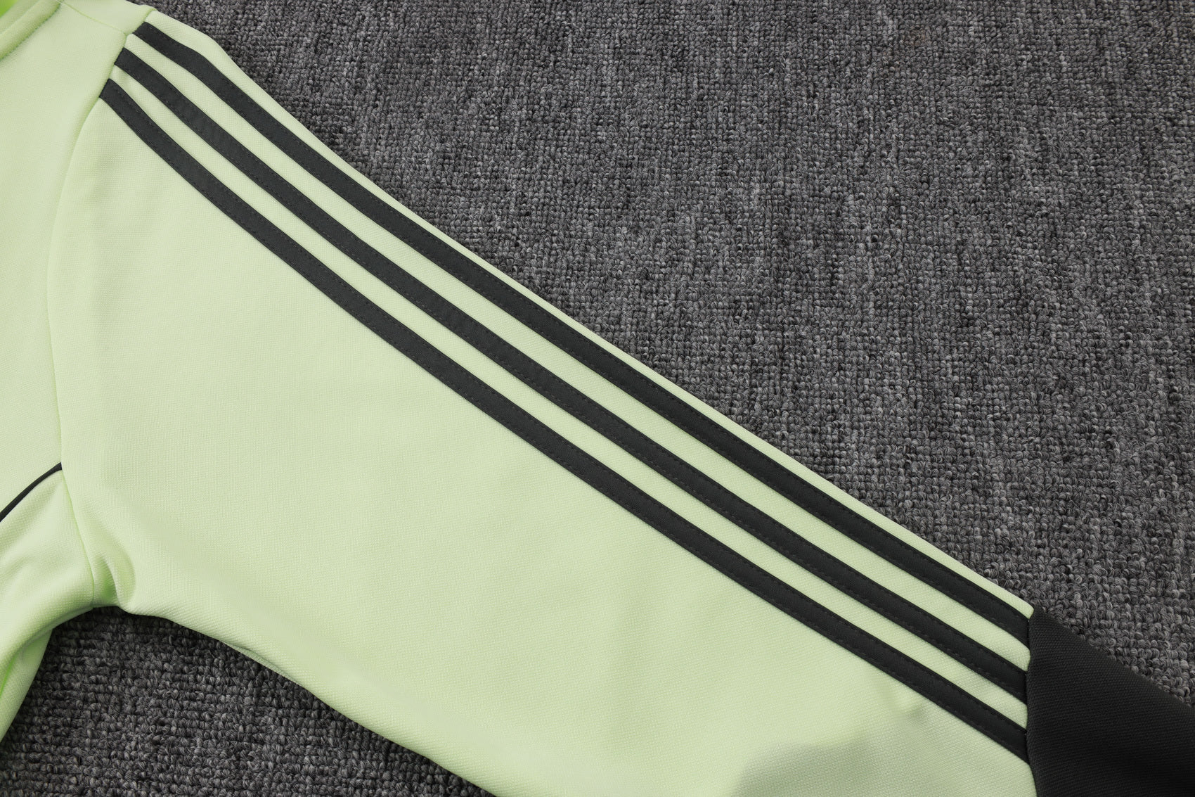 2025-26 Real Madrid Green Long zippered training suit