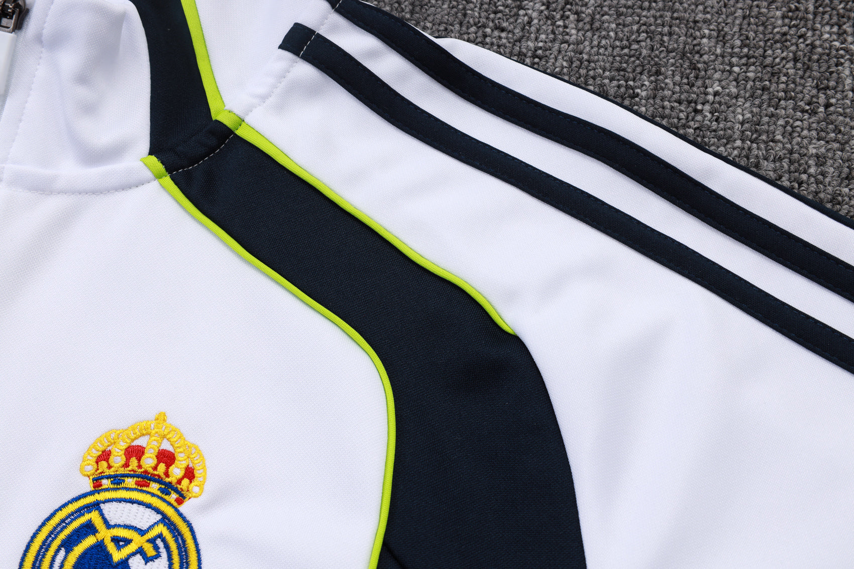2025-26 Real Madrid Long zipper White-Green training suit