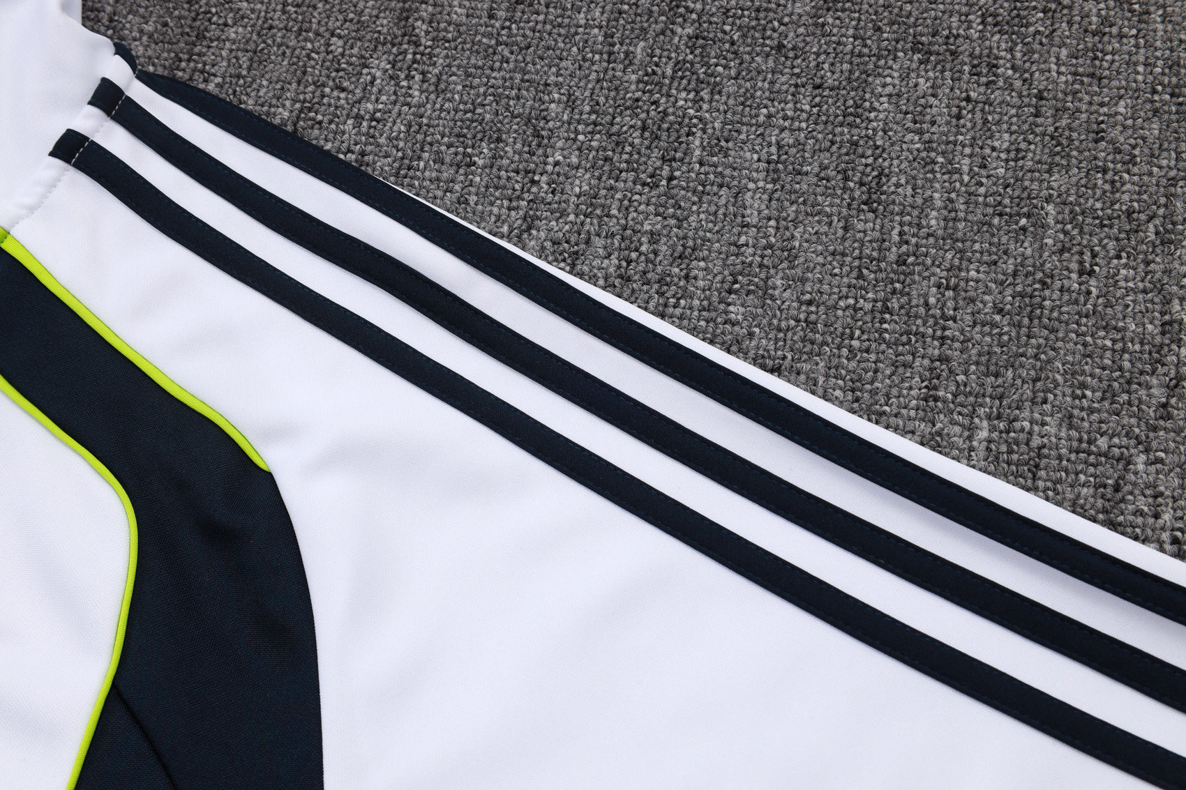 2025-26 Real Madrid Long zipper White-Green training suit