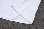 Traje de entrenamiento blanco y azul del Real Madrid 2025-26