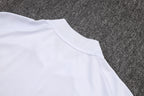 Traje de entrenamiento blanco y azul del Real Madrid 2025-26