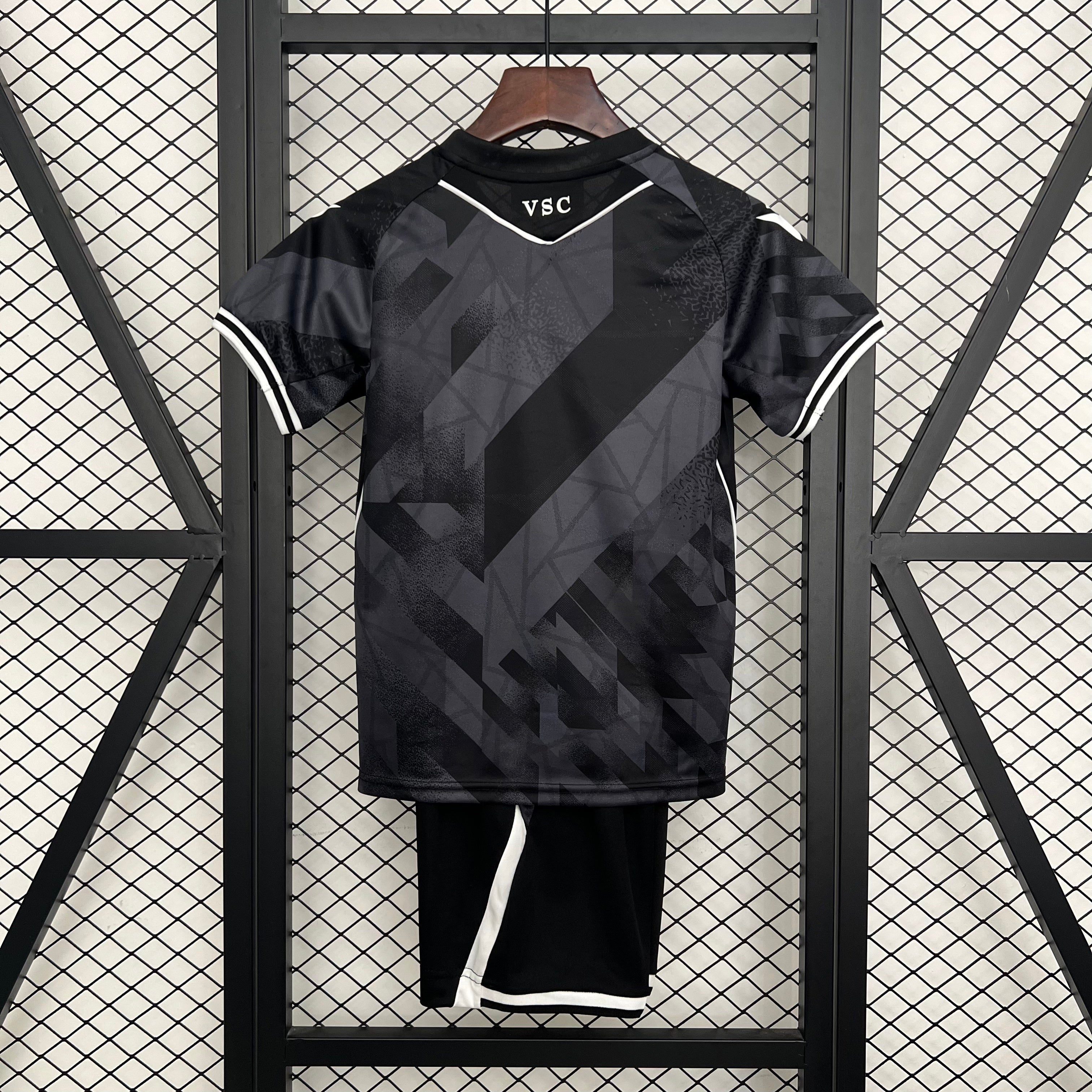 2025-26 Guimares Away KIDS 16-28