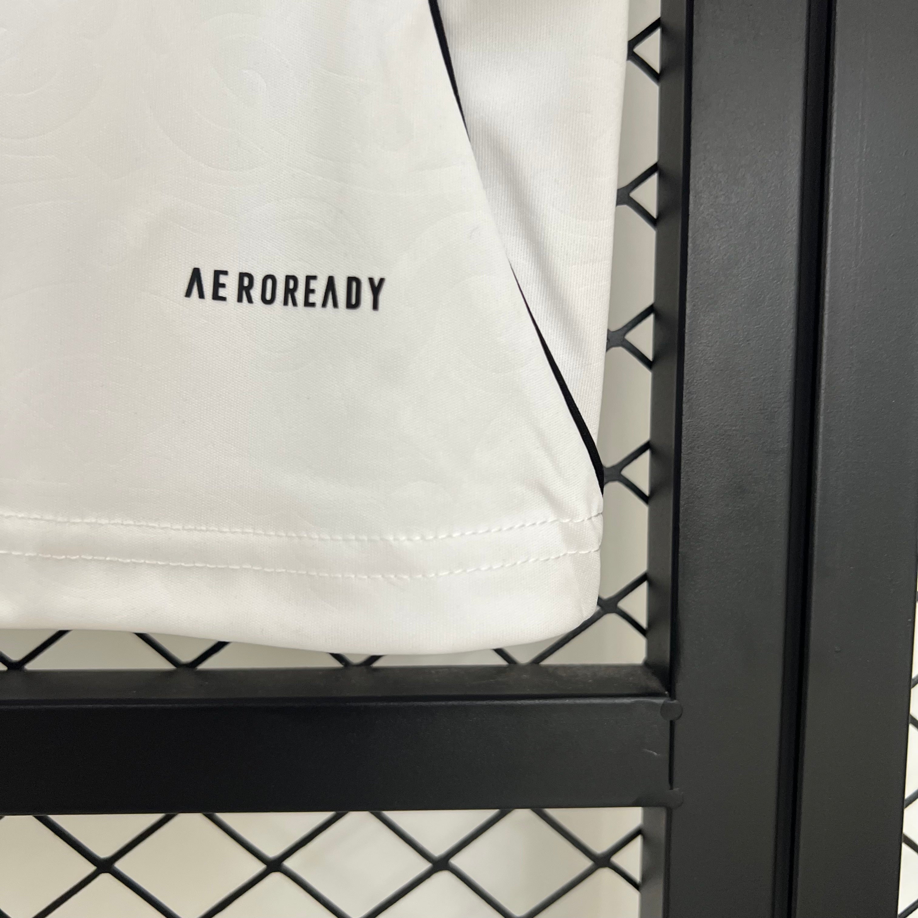 2025-26 Fulham Home S-4XL