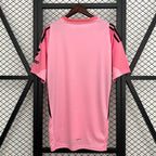 Versión especial rosa para aficionados del Benfica 2025-26