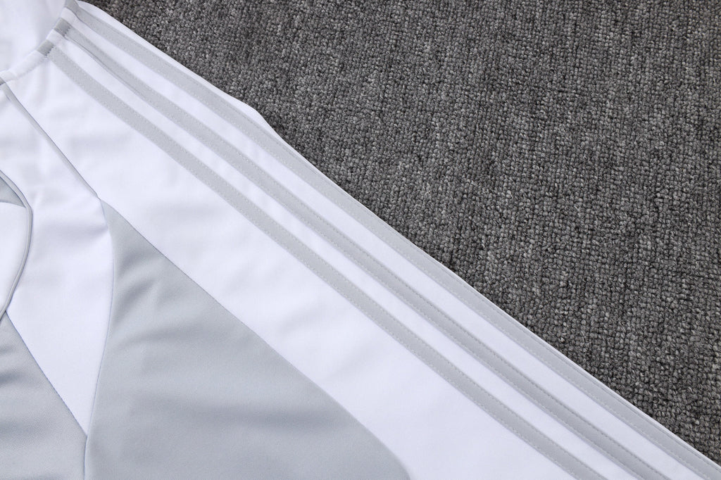 2025-26 Real Madrid Long zipper off-white gray training suit