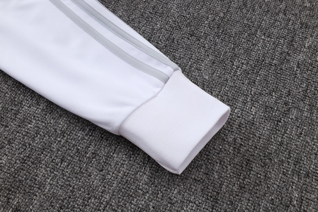 2025-26 Real Madrid Long zipper off-white gray training suit