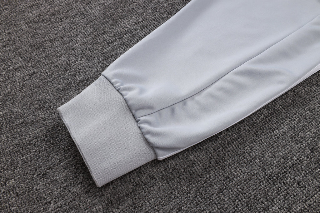 2025-26 Real Madrid Long zipper off-white gray training suit