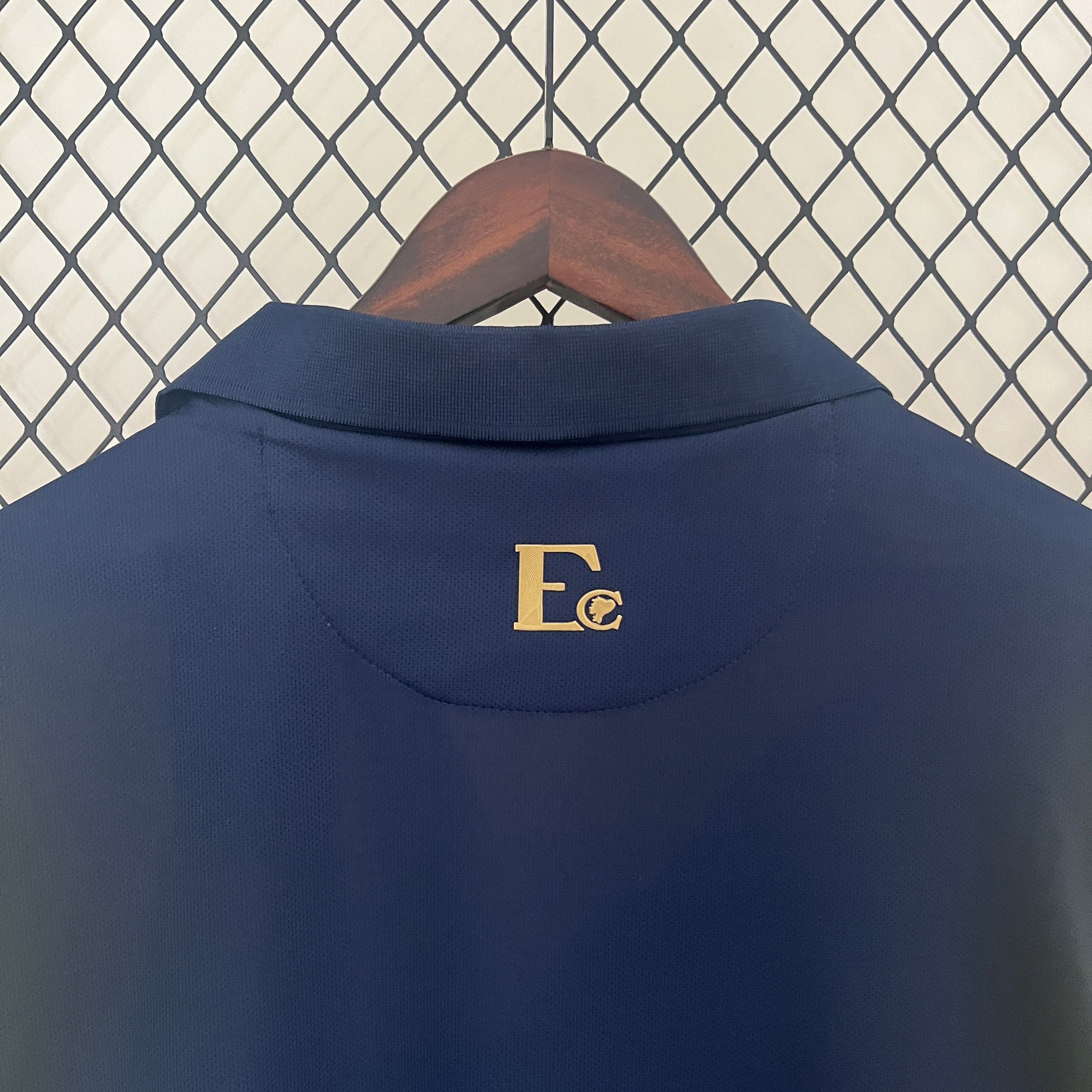 2024-25 Ecuador Home