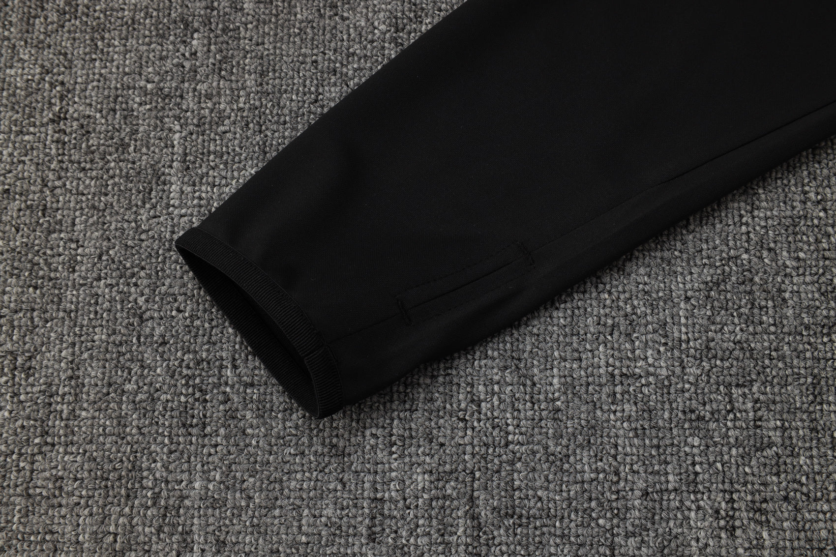 2025-26 Real Madrid Black training suit£¨White text)  Adults Or Children