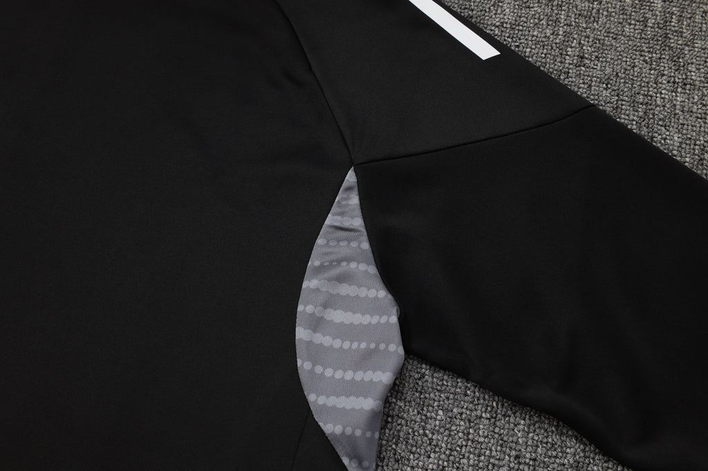 2025-26 Real Madrid Black training suit£¨White text)  Adults Or Children