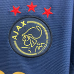 Versión para aficionados del 40.º aniversario de Bob Marley del Ajax de Ámsterdam 2025-26