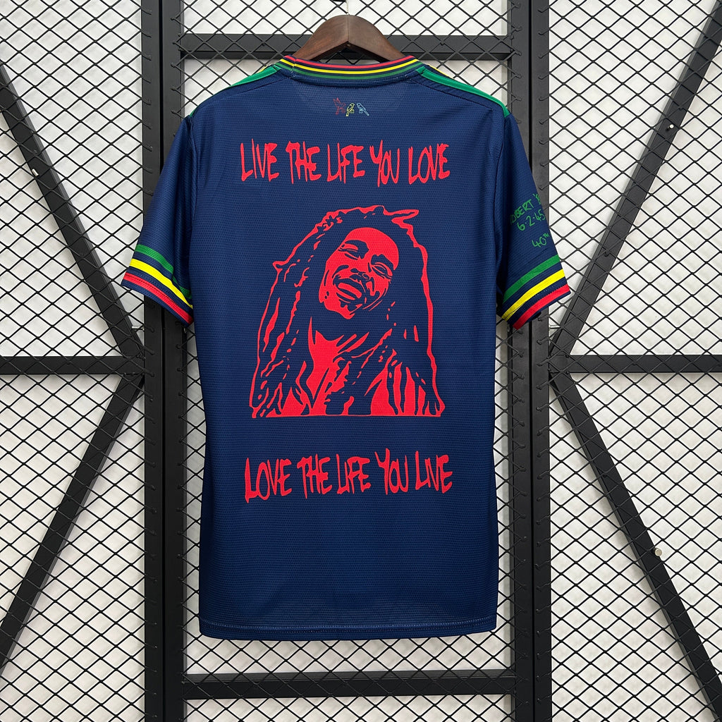 Versión para aficionados del 40.º aniversario de Bob Marley del Ajax de Ámsterdam 2025-26