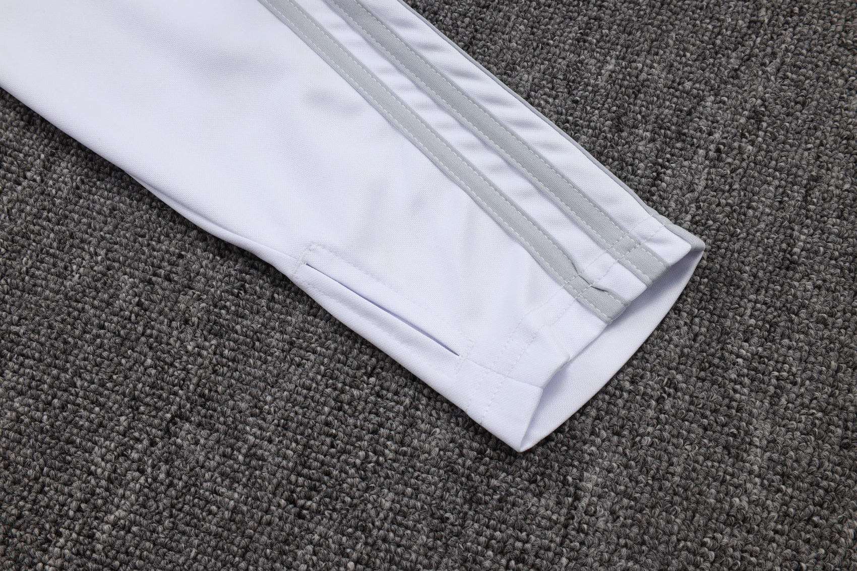 2025-26 Real Madrid off-white gray training suit