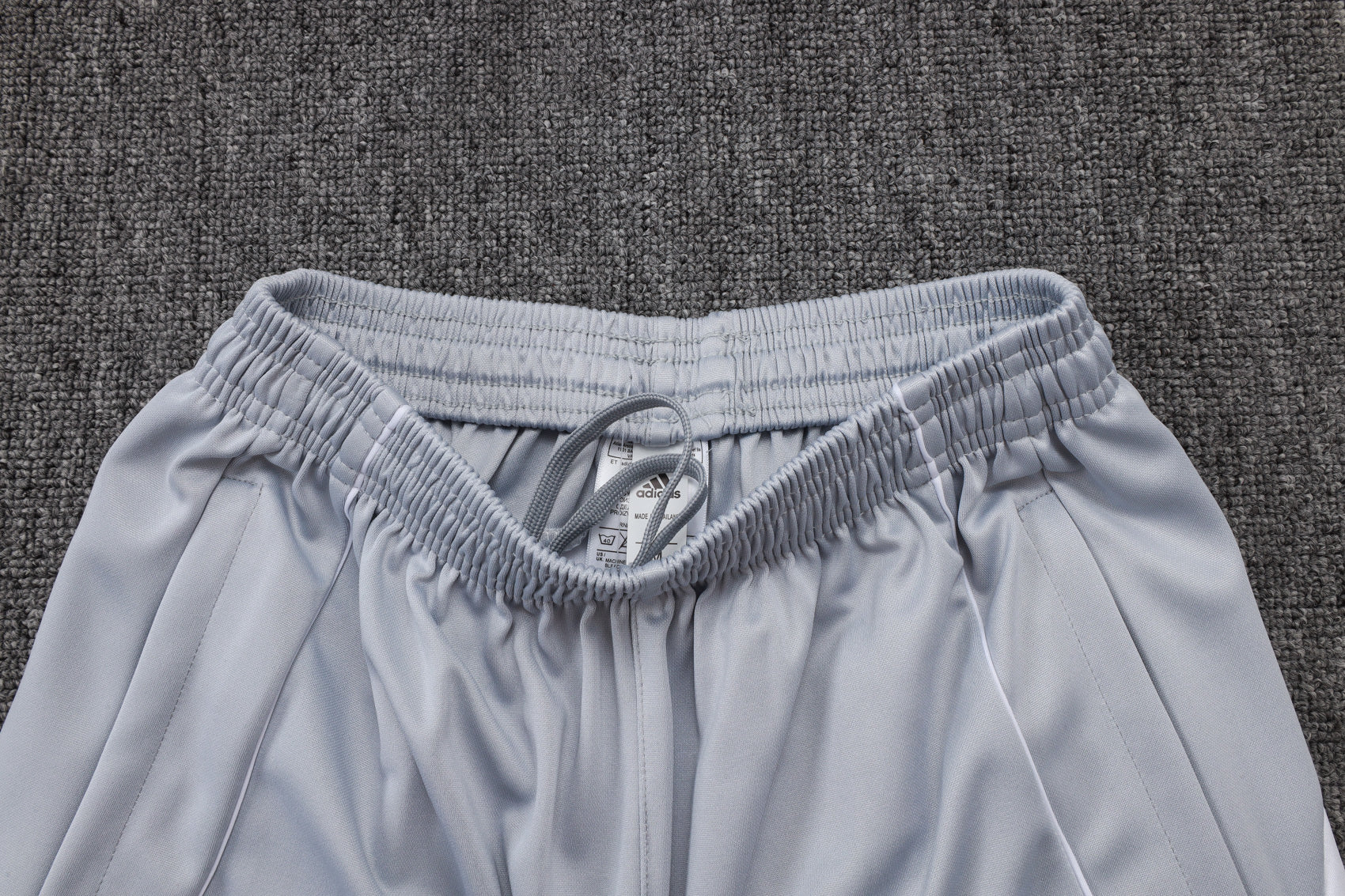 2025-26 Real Madrid off-white gray training suit