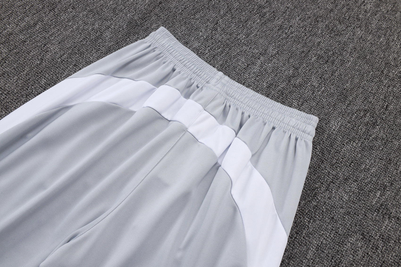 2025-26 Real Madrid off-white gray training suit