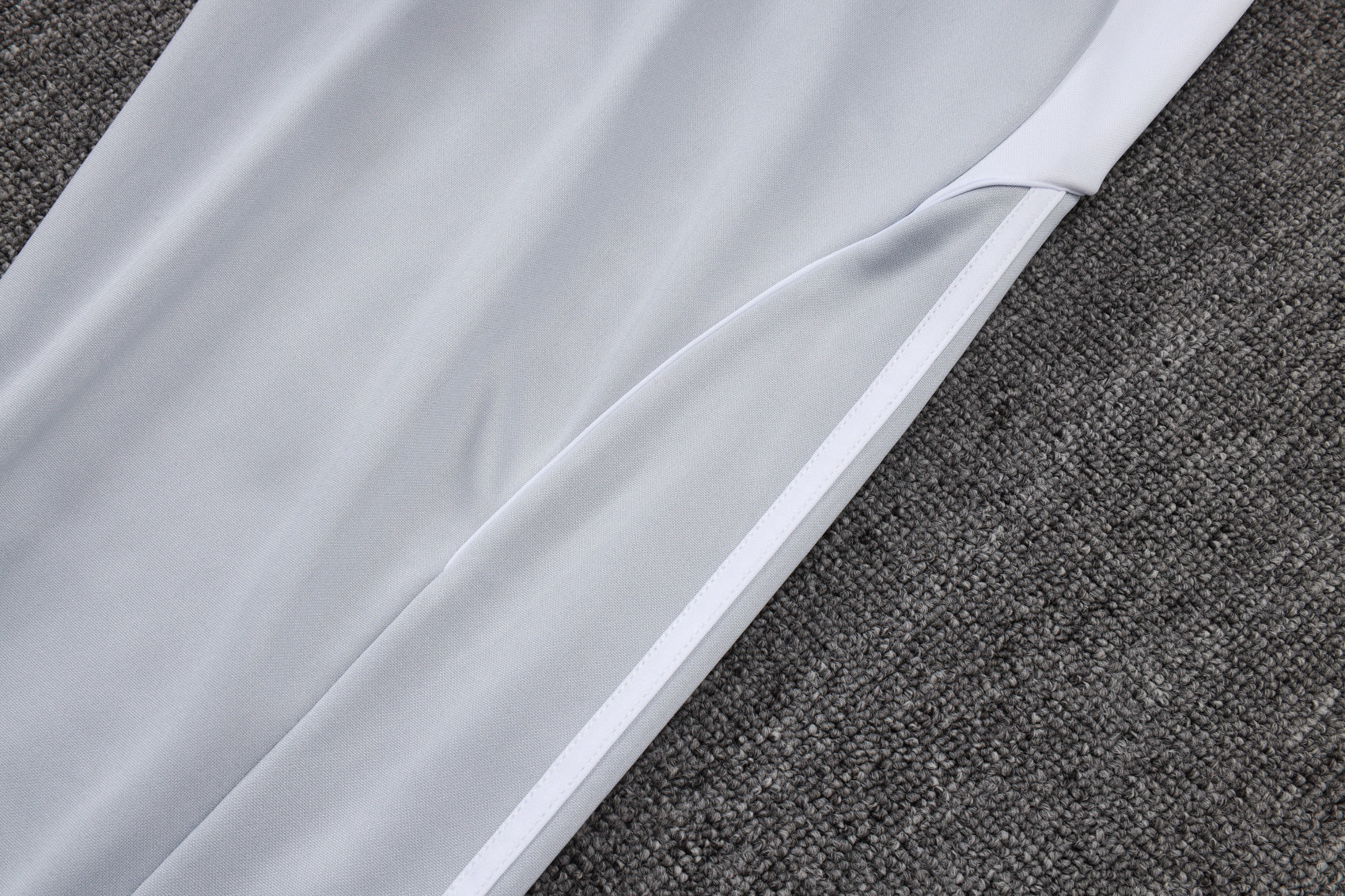 2025-26 Real Madrid off-white gray training suit