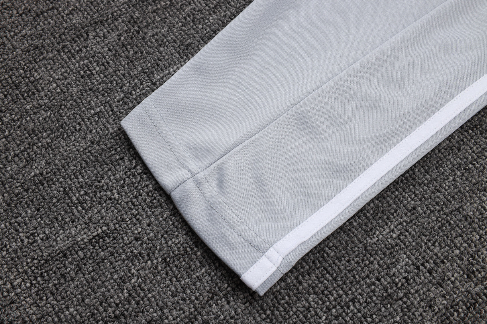 2025-26 Real Madrid off-white gray training suit