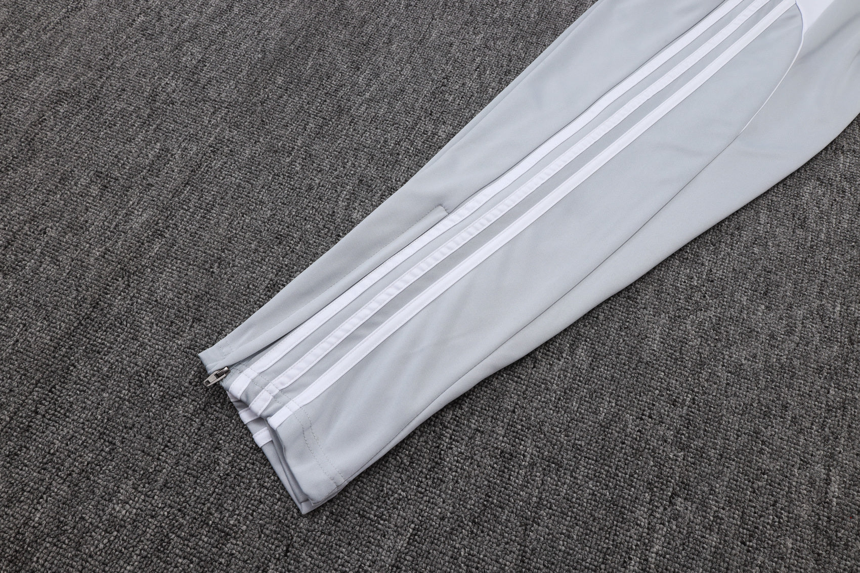 2025-26 Real Madrid off-white gray training suit