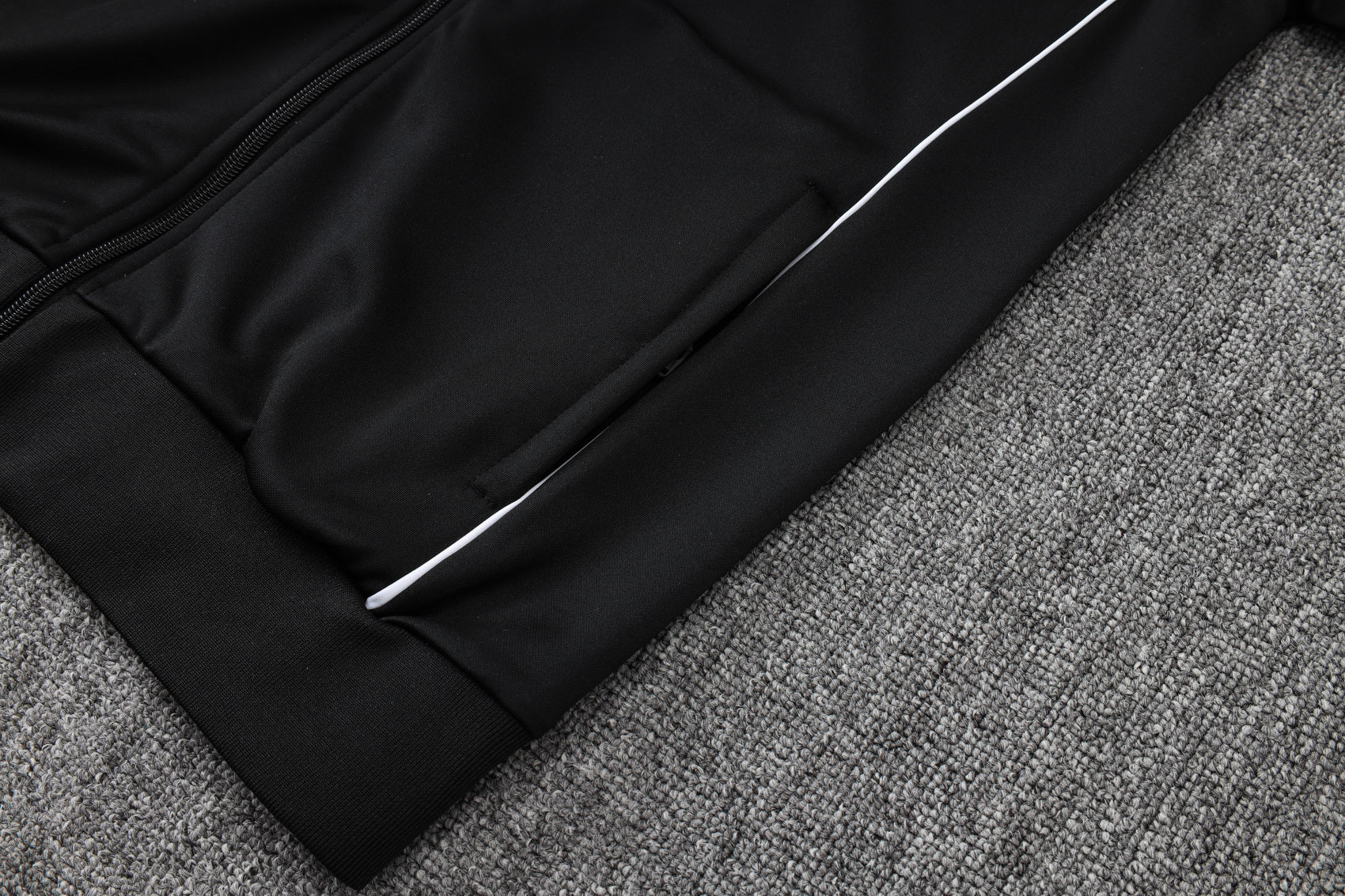 2025-26 Real Madrid Long zipper Black-Gold training suit