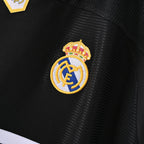 Retro de visitante del Real Madrid 1998-99