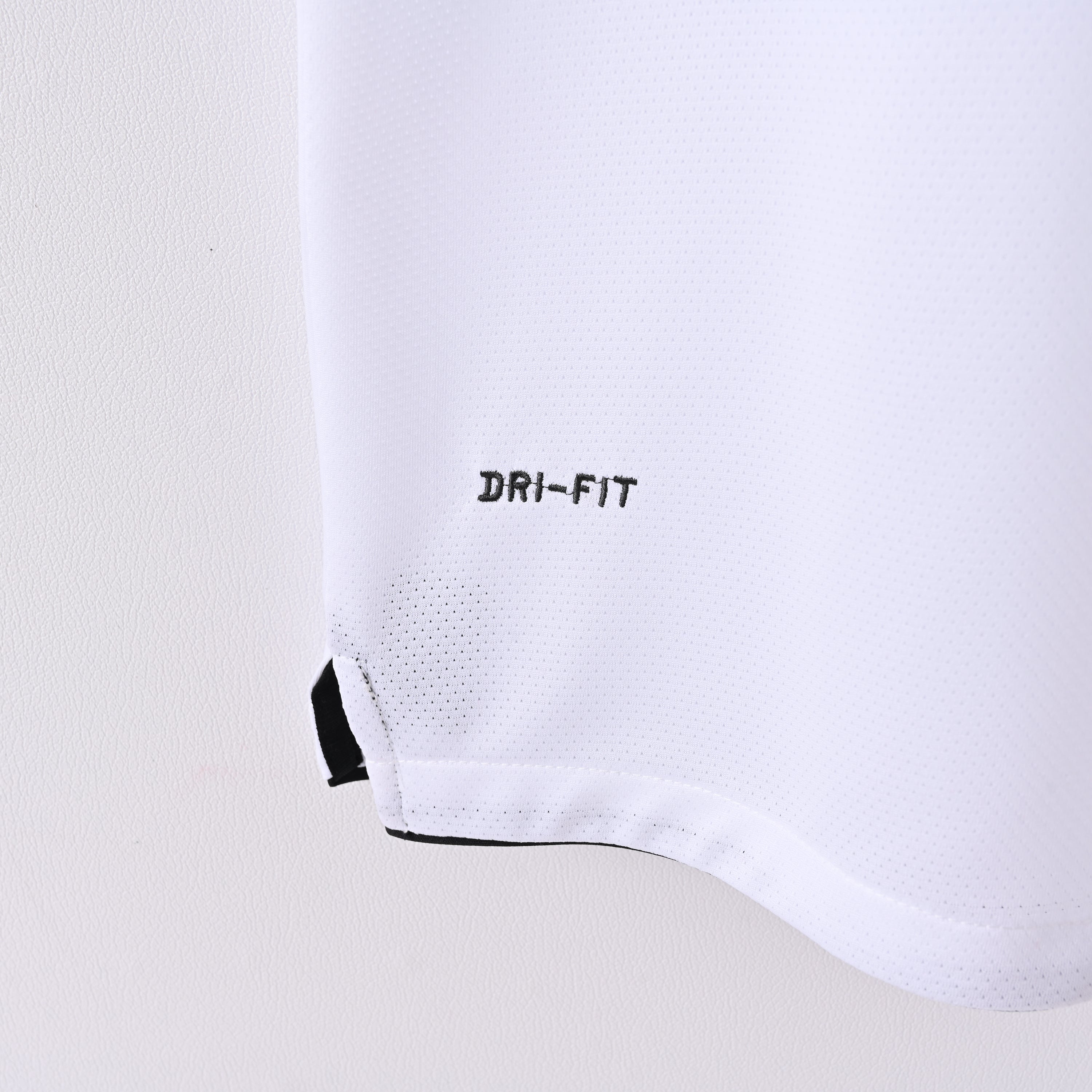 2011-12 Manchester United Away Retro