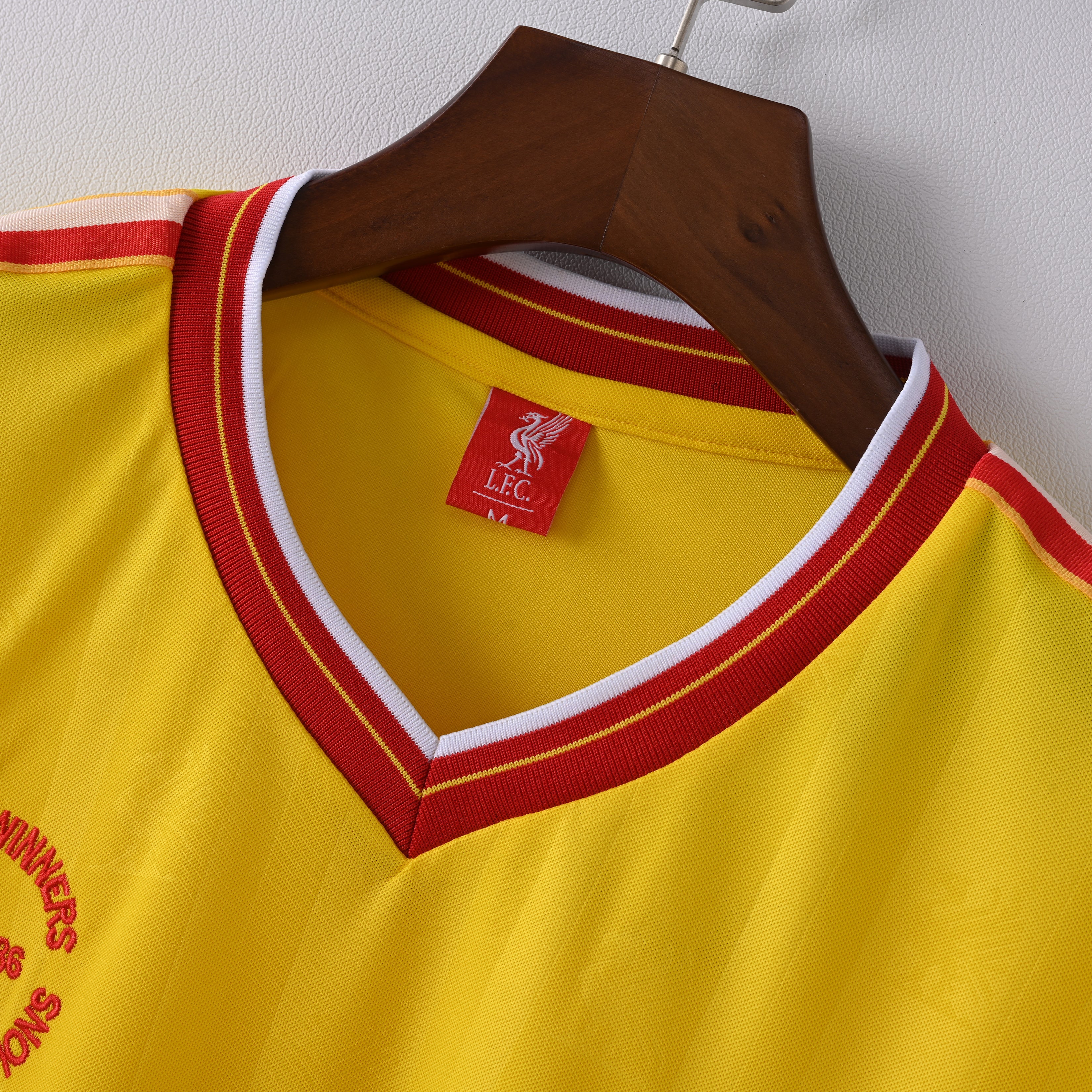 1985-32 Liverpool Away Retro