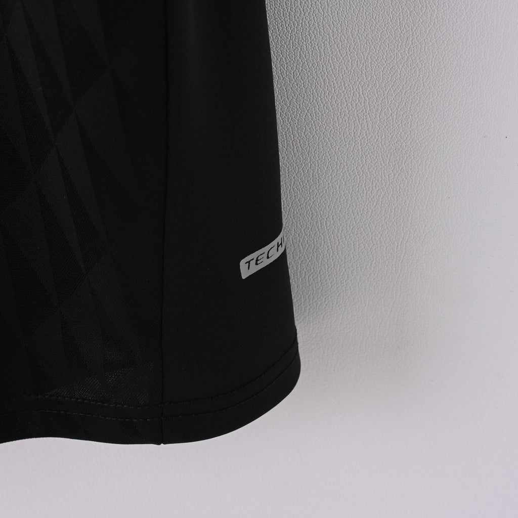 2010-11 Liverpool Away Retro