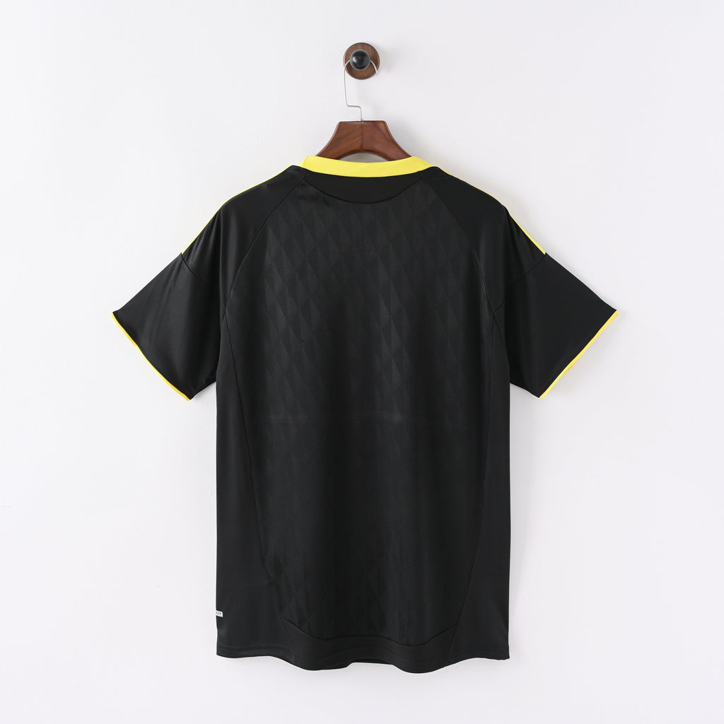 2010-11 Liverpool Away Retro