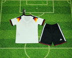 Ropa infantil 2024-25 Alemania talla local 16-28