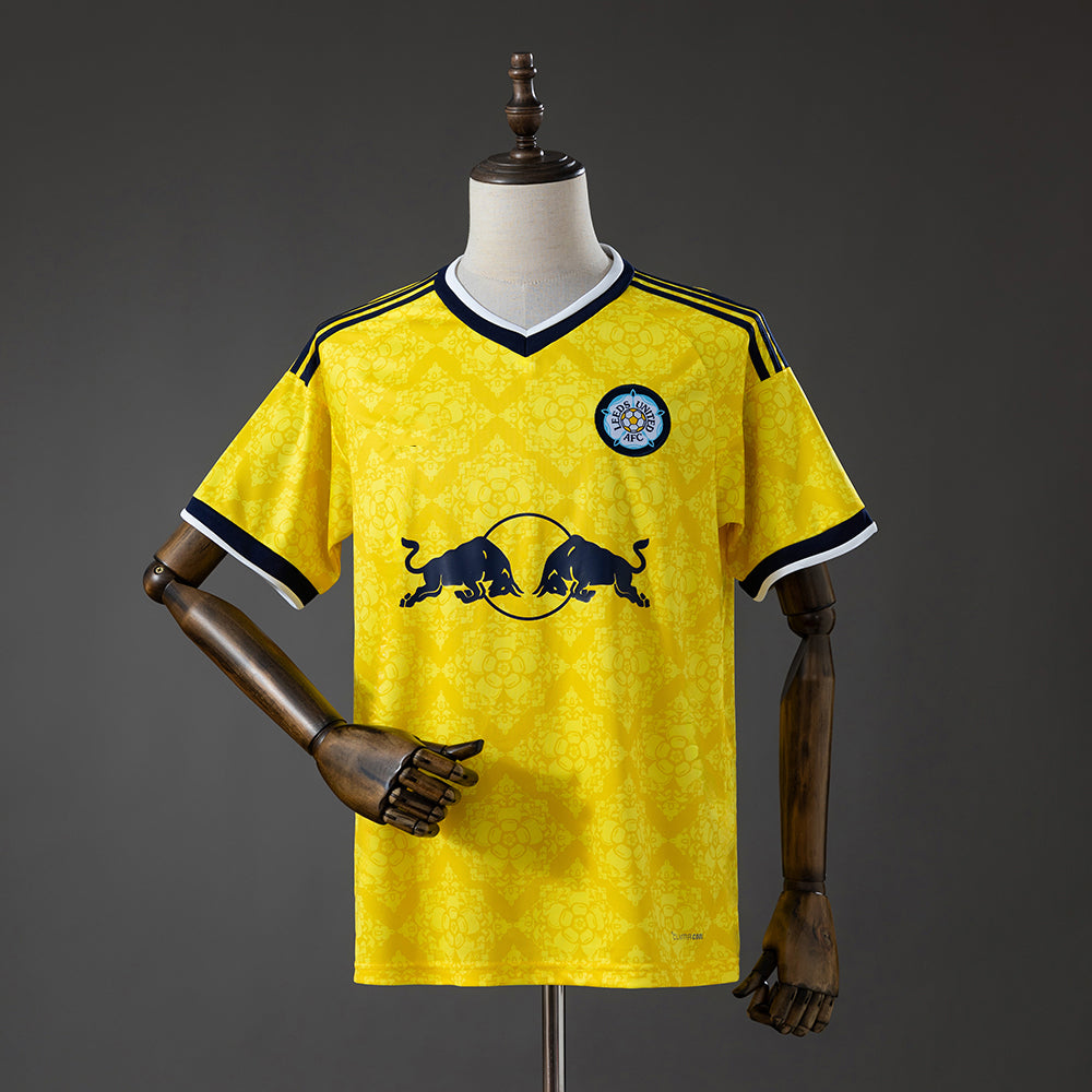 Camiseta de fútbol del Leeds United 2026-27 versión aficionado