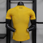 Wolves Heimversion für Spieler 2024/25