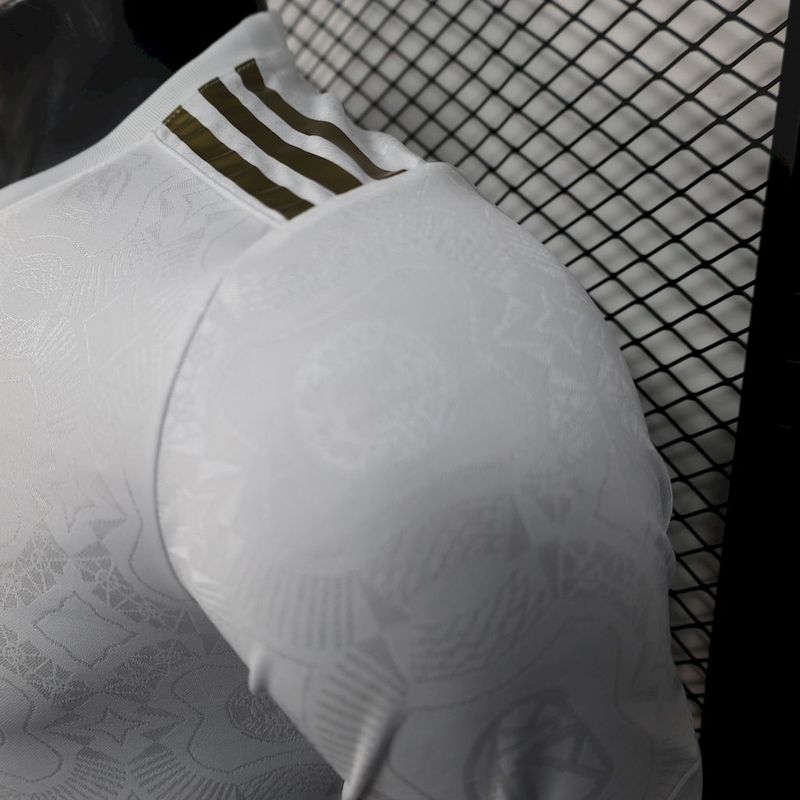 2025-26 Bayern Munich 125 Years White Player