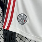 Pantalones cortos de local del Ajax 2025-26