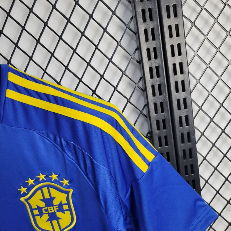 Versión especial para fans de Jesús en Brasil 2025-26