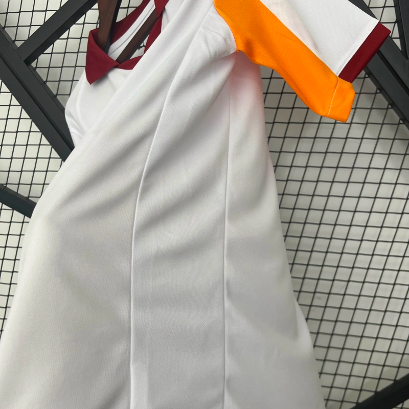 Versión para aficionados del Galatasaray visitante 2025-26