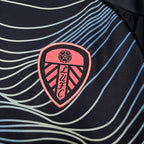 2024-25 Leeds United Dritter Auswärtstrikot