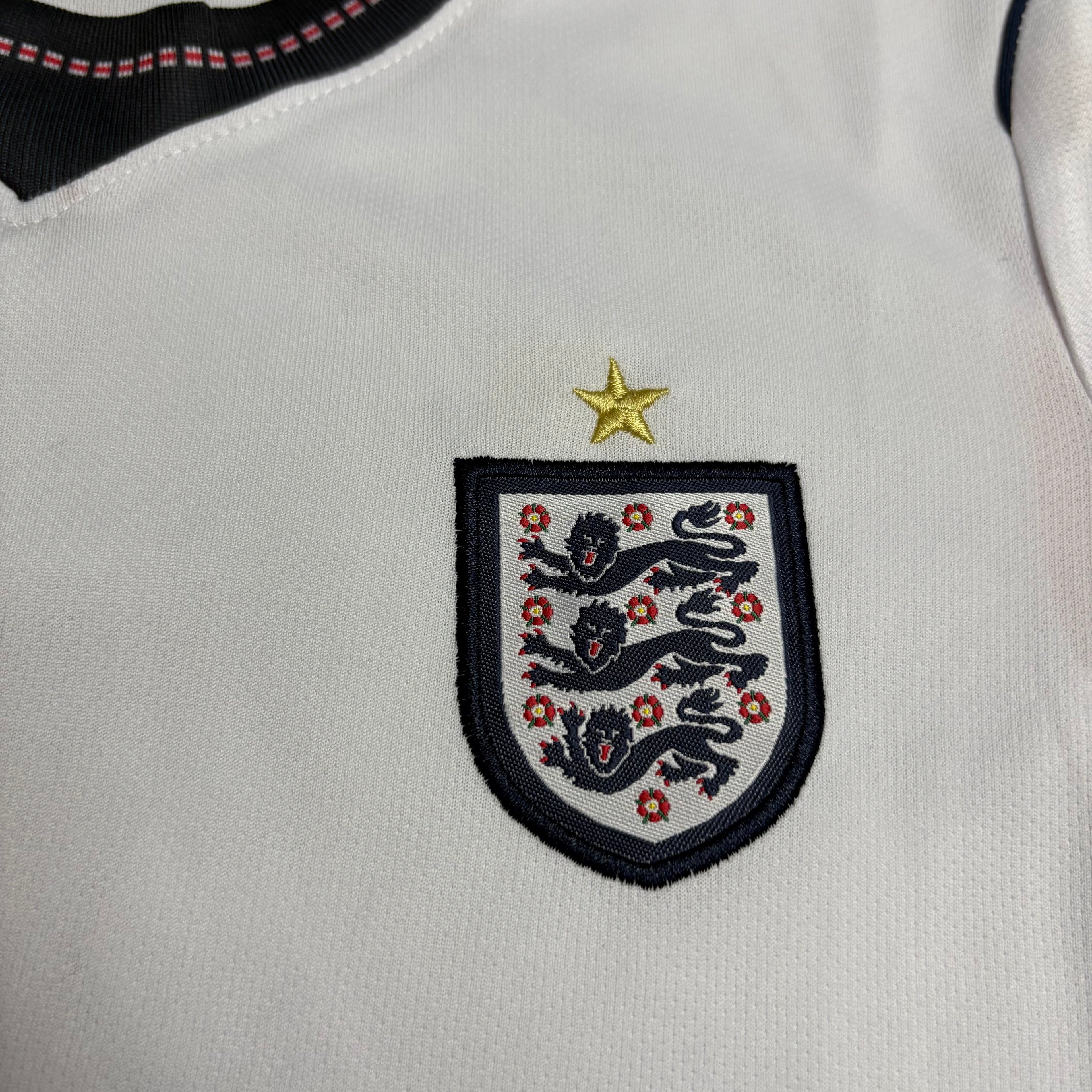 2026-27 Inglaterra local NIÑOS 16-28