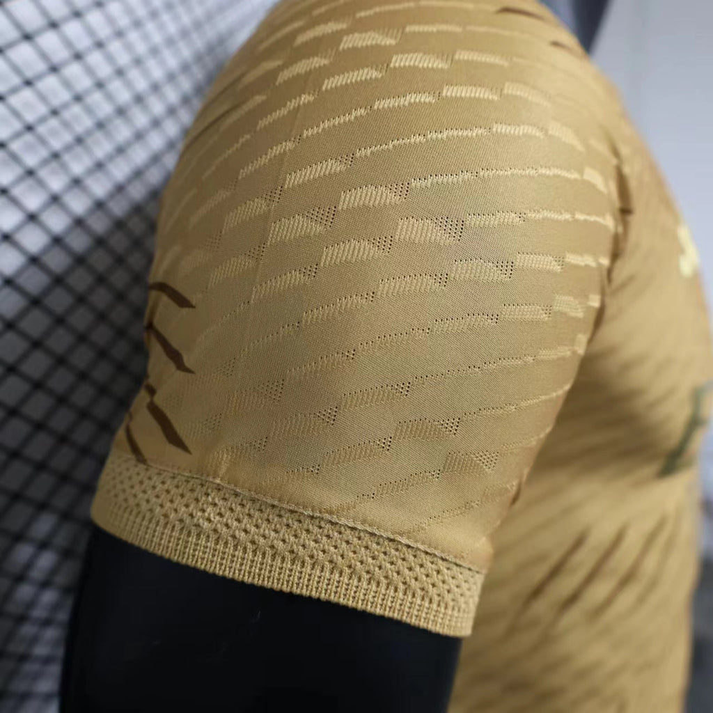 2025-26 Real Madrid Special Gold Player